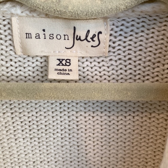 Maison Jules draped cowl neck ivory cardigan sweater. Size XS - Picture 3 of 7